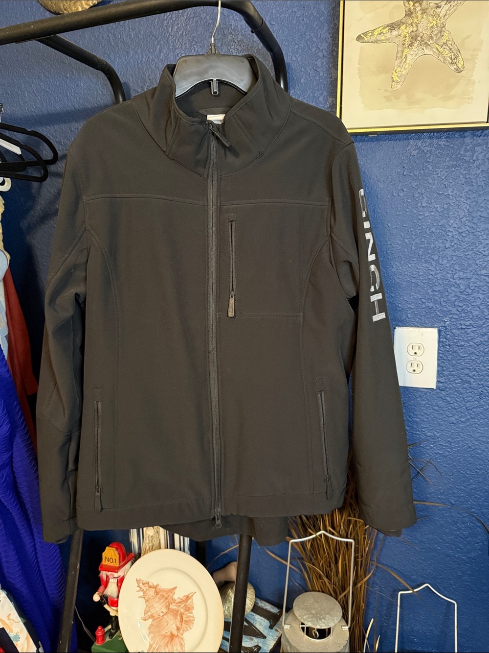 Women’s cinch Black Softshell Jacket